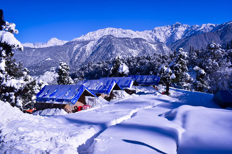 Accommodation Options in Chopta During Snow Season