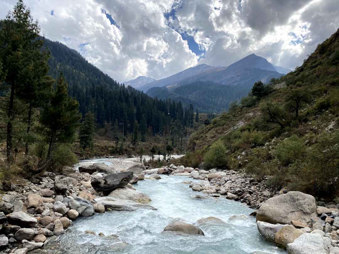 kasol kheerganga tour package